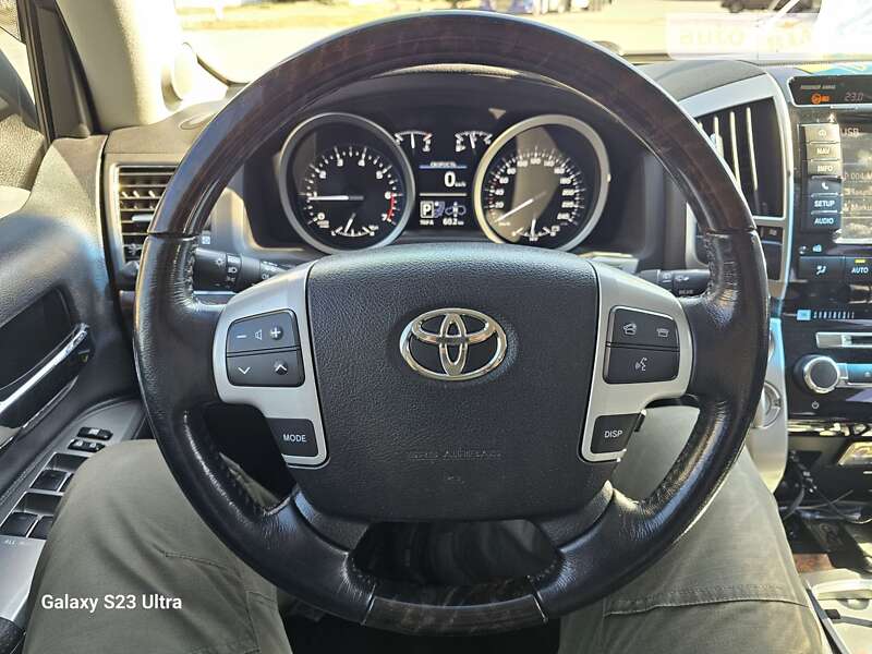 Внедорожник / Кроссовер Toyota Land Cruiser 2012 в Сквире