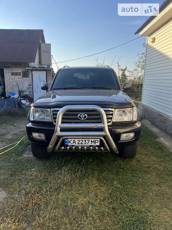 Внедорожник / Кроссовер Toyota Land Cruiser 2001 в Киеве