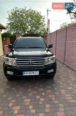 Внедорожник / Кроссовер Toyota Land Cruiser 2008 в 