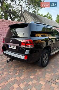 Внедорожник / Кроссовер Toyota Land Cruiser 2008 в 