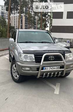 Внедорожник / Кроссовер Toyota Land Cruiser 2006 в Ирпене