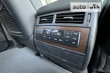 Toyota Land Cruiser 2019