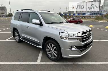 Внедорожник / Кроссовер Toyota Land Cruiser 2019 в Киеве