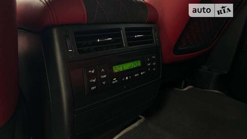 Позашляховик / Кросовер Toyota Land Cruiser 2013 в Ужгороді