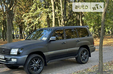 Внедорожник / Кроссовер Toyota Land Cruiser 2004 в Киеве