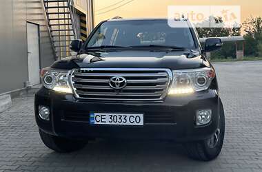 Внедорожник / Кроссовер Toyota Land Cruiser 2013 в Кельменцах