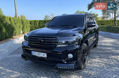 Toyota Land Cruiser 2012