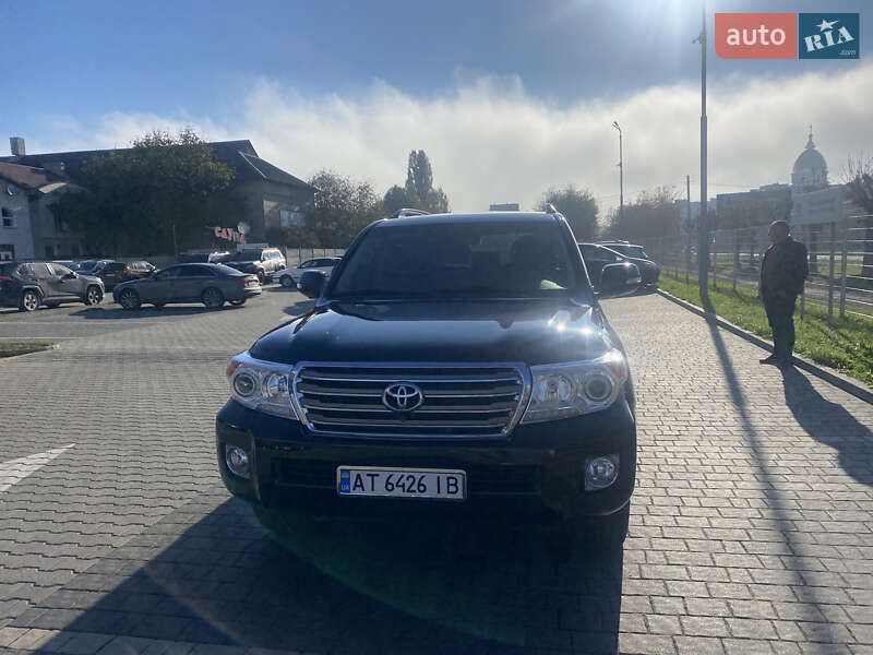 Внедорожник / Кроссовер Toyota Land Cruiser 2013 в Ивано-Франковске