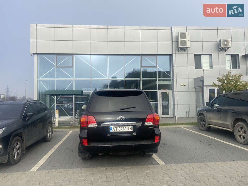 Внедорожник / Кроссовер Toyota Land Cruiser 2013 в Ивано-Франковске