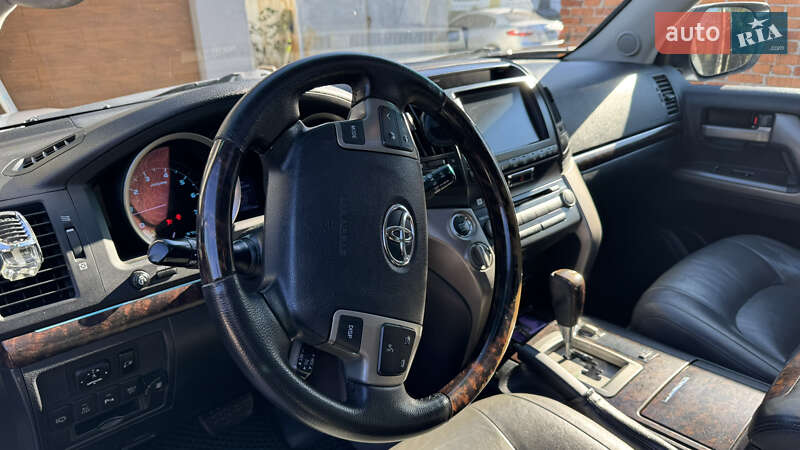 Внедорожник / Кроссовер Toyota Land Cruiser 2008 в Иршаве