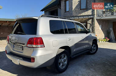 Внедорожник / Кроссовер Toyota Land Cruiser 2008 в 