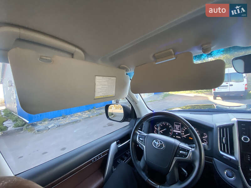 Внедорожник / Кроссовер Toyota Land Cruiser 2020 в Житомире фото 30 Внедорожник / Кроссовер Toyota Land Cruiser 2020 в Житомире