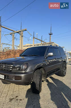 Внедорожник / Кроссовер Toyota Land Cruiser 2004 в Черновцах