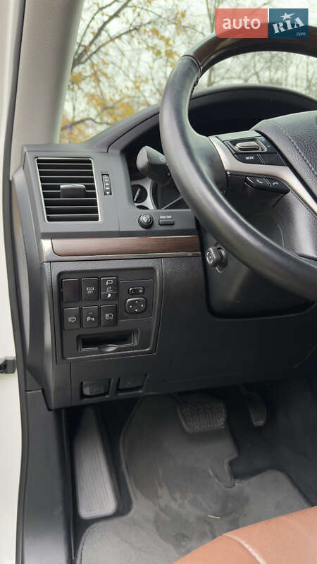 Внедорожник / Кроссовер Toyota Land Cruiser 2019 в Днепре
