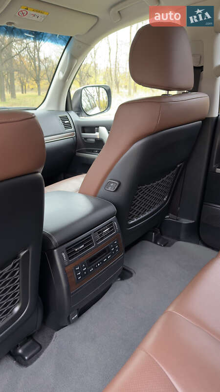 Внедорожник / Кроссовер Toyota Land Cruiser 2019 в Днепре