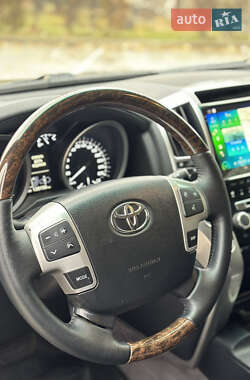 Внедорожник / Кроссовер Toyota Land Cruiser 2014 в Киеве