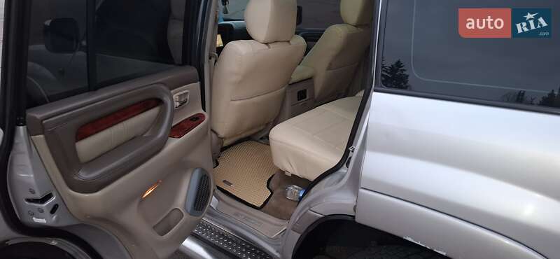 Позашляховик / Кросовер Toyota Land Cruiser 2001 в Кривому Розі