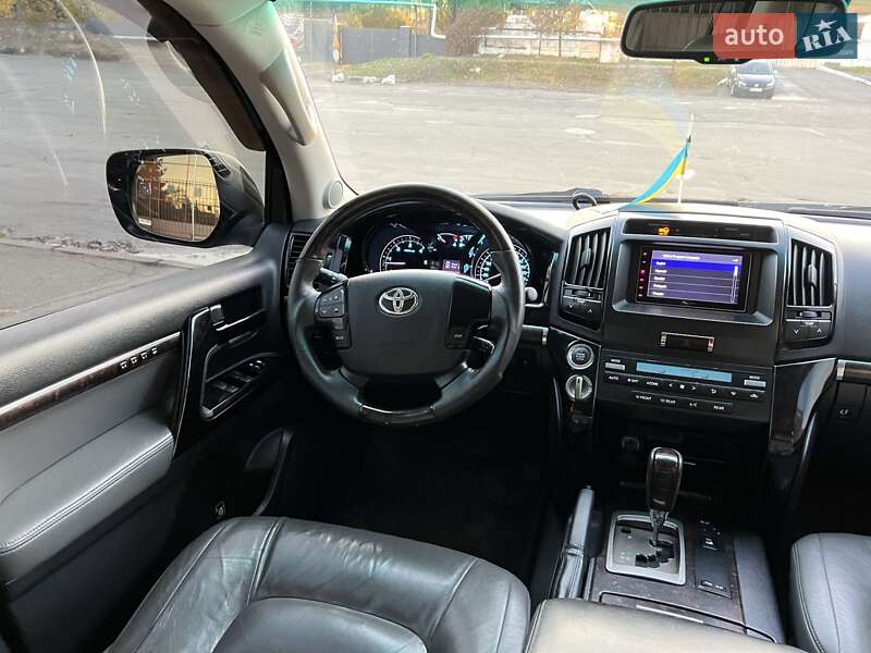 Позашляховик / Кросовер Toyota Land Cruiser 2008 в Києві