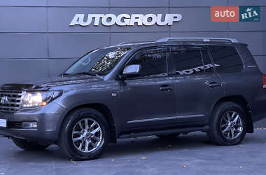 Toyota Land Cruiser 2011