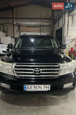 Toyota Land Cruiser 2010