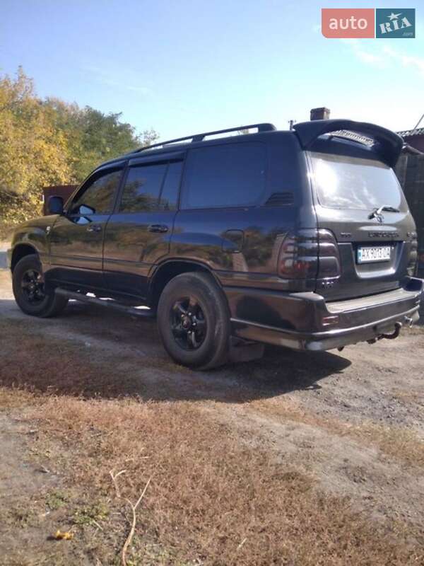 Внедорожник / Кроссовер Toyota Land Cruiser 1999 в Харькове