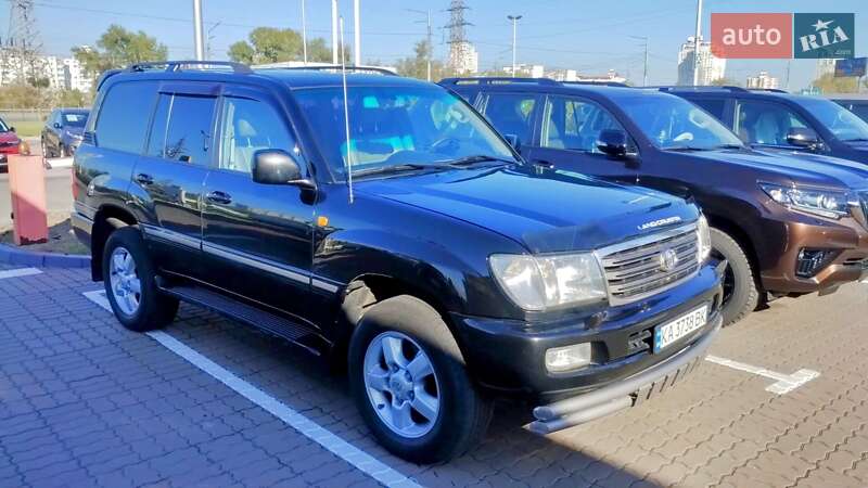 Позашляховик / Кросовер Toyota Land Cruiser 2003 в Києві
