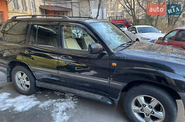 Позашляховик / Кросовер Toyota Land Cruiser 2006 в Києві