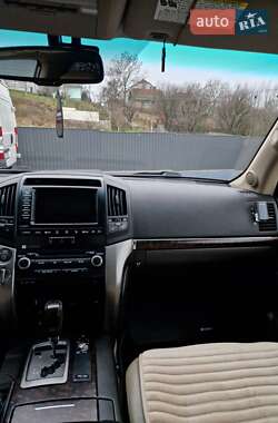 Внедорожник / Кроссовер Toyota Land Cruiser 2008 в 
