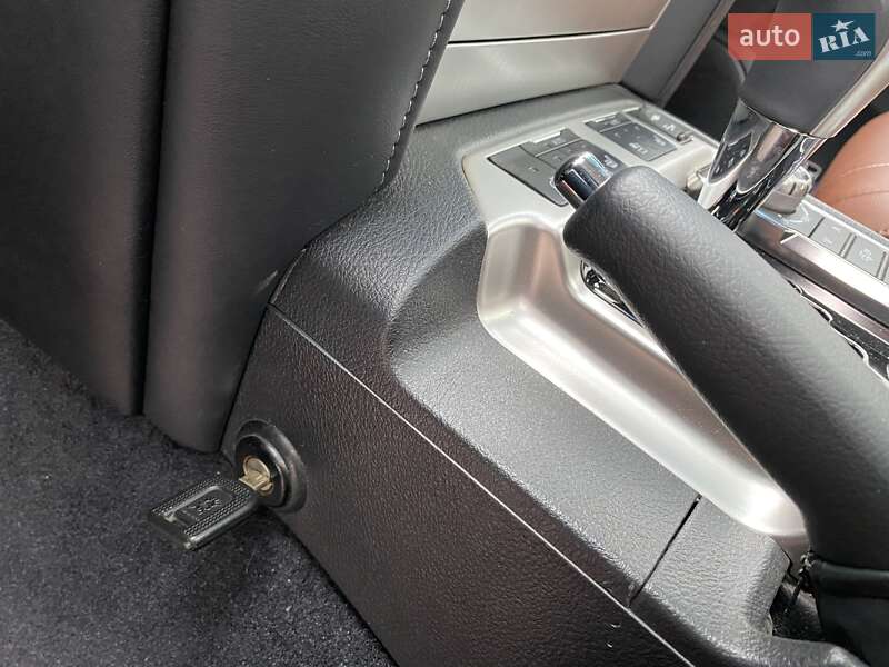 Внедорожник / Кроссовер Toyota Land Cruiser 2018 в Одессе