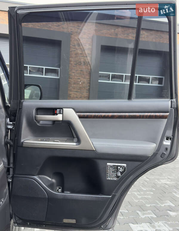 Внедорожник / Кроссовер Toyota Land Cruiser 2008 в Черновцах