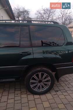 Внедорожник / Кроссовер Toyota Land Cruiser 1998 в Болехове