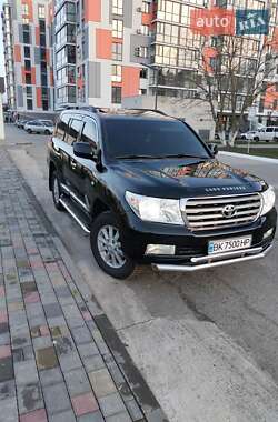 Внедорожник / Кроссовер Toyota Land Cruiser 2008 в 