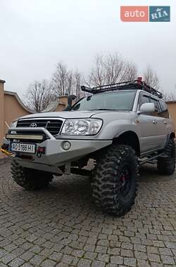 Позашляховик / Кросовер Toyota Land Cruiser 2001 в Ужгороді