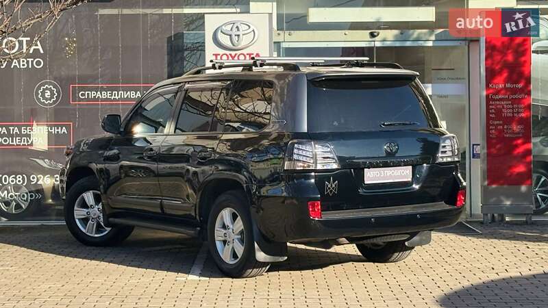 Позашляховик / Кросовер Toyota Land Cruiser 2013 в Ужгороді