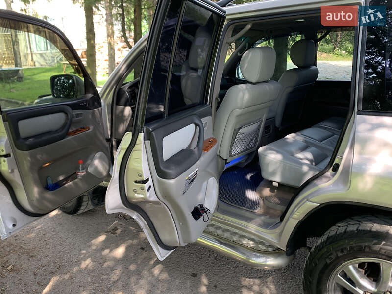 Внедорожник / Кроссовер Toyota Land Cruiser 2002 в Збараже