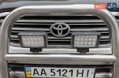 Внедорожник / Кроссовер Toyota Land Cruiser 2003 в Киеве