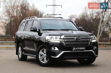 Позашляховик / Кросовер Toyota Land Cruiser 2017 в Києві