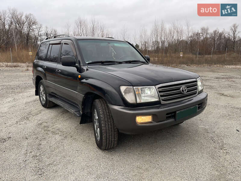 Toyota Land Cruiser 2004