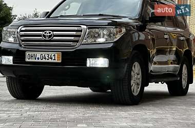 Toyota Land Cruiser 2010