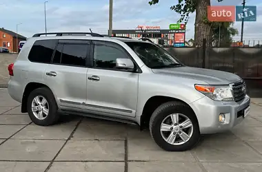 Toyota Land Cruiser 2013