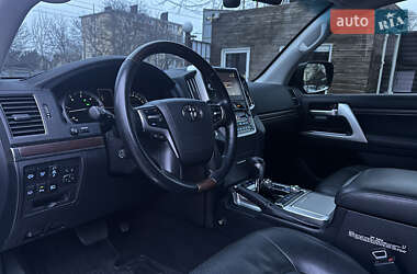 Внедорожник / Кроссовер Toyota Land Cruiser 2019 в 