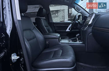 Внедорожник / Кроссовер Toyota Land Cruiser 2019 в 