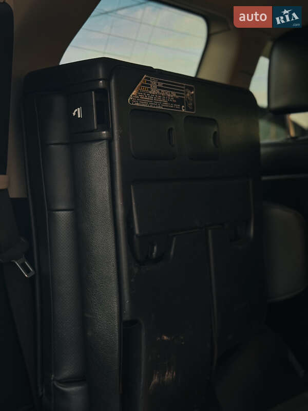 Внедорожник / Кроссовер Toyota Land Cruiser 2012 в Николаеве