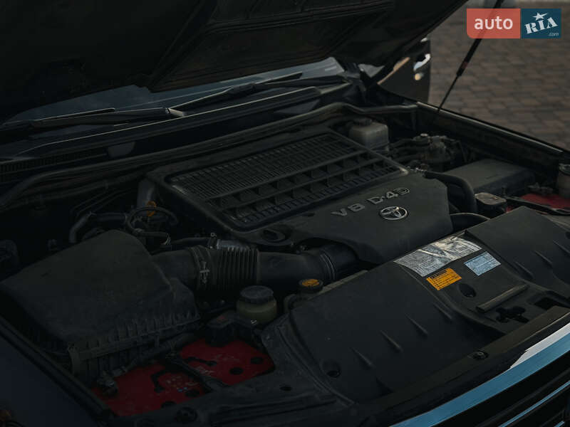 Внедорожник / Кроссовер Toyota Land Cruiser 2012 в Николаеве