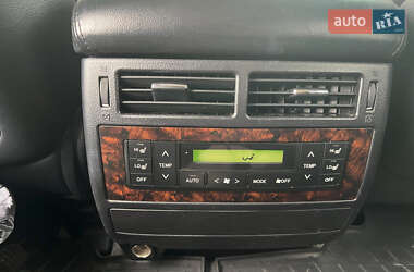 Внедорожник / Кроссовер Toyota Land Cruiser 2012 в 