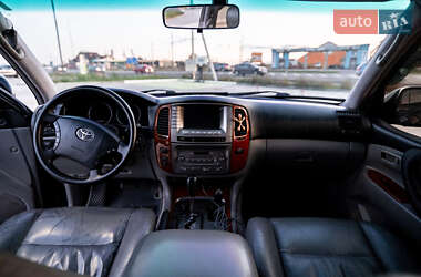 Внедорожник / Кроссовер Toyota Land Cruiser 2004 в Львове