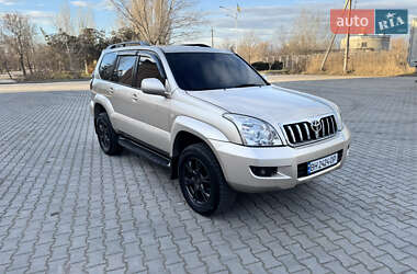 Позашляховик / Кросовер Toyota Land Cruiser 2006 в Ізмаїлі