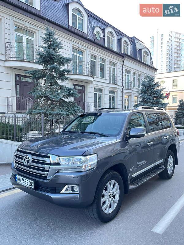 Внедорожник / Кроссовер Toyota Land Cruiser 2019 в Киеве