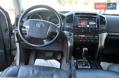 Внедорожник / Кроссовер Toyota Land Cruiser 2008 в 
