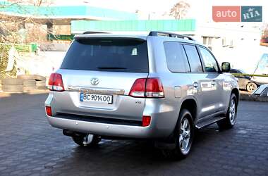 Внедорожник / Кроссовер Toyota Land Cruiser 2008 в 